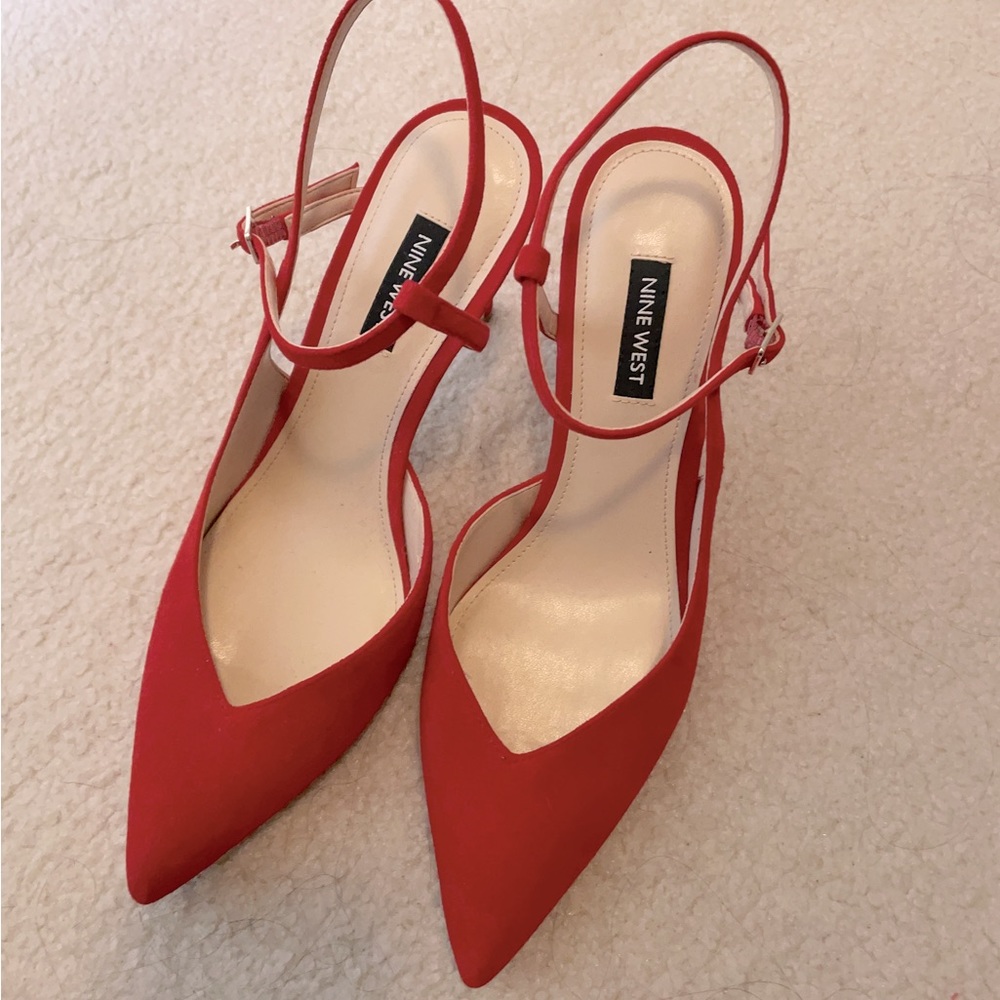 Nine West Elisa Medium Red Suede Size 7